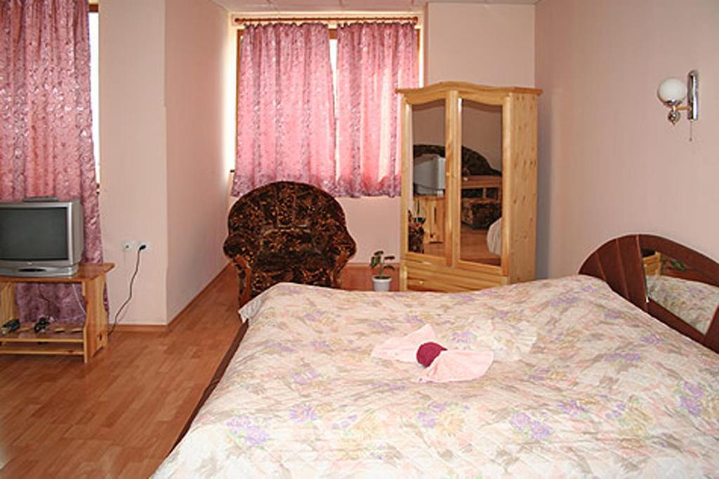 Hotel Rade 2 Vratsa Habitación foto