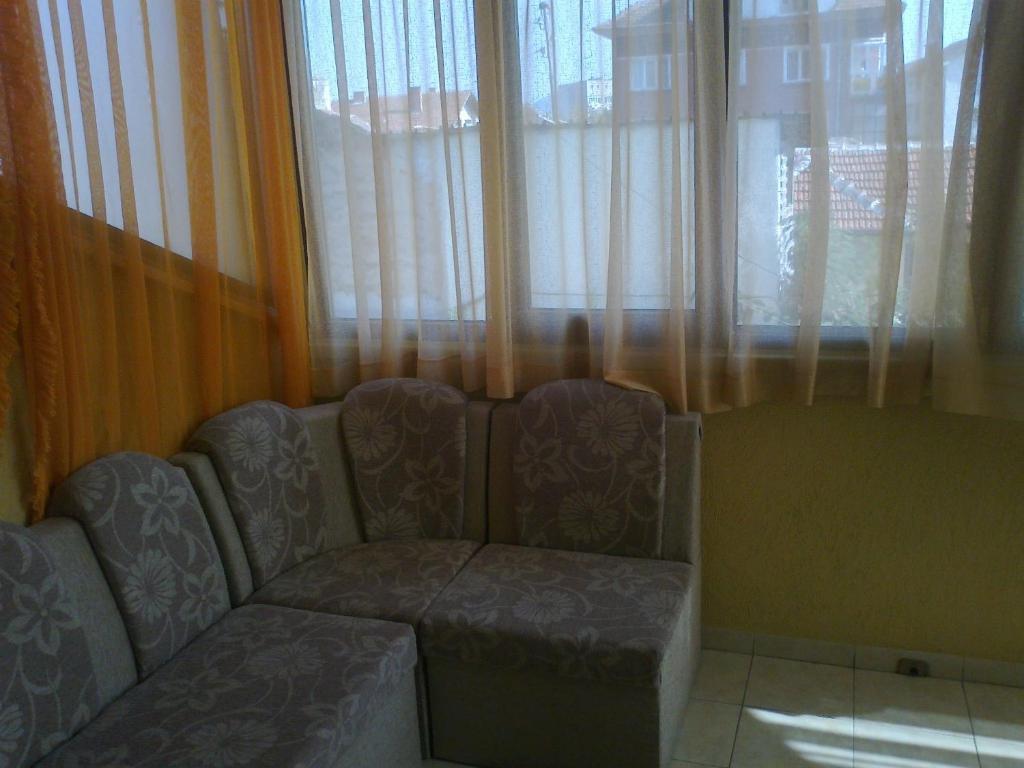 Hotel Rade 2 Vratsa Habitación foto